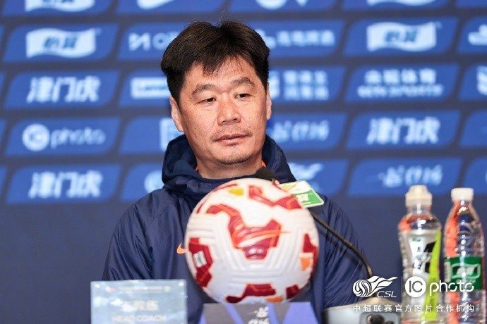 李霄鹏：希望明天比赛能打出一些新的东西，取得一个好的结果